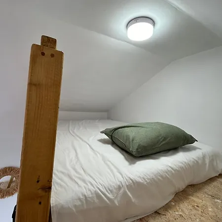 Summer Lodge *